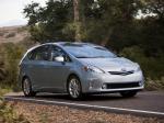 Toyota Prius MPV v 2011 года